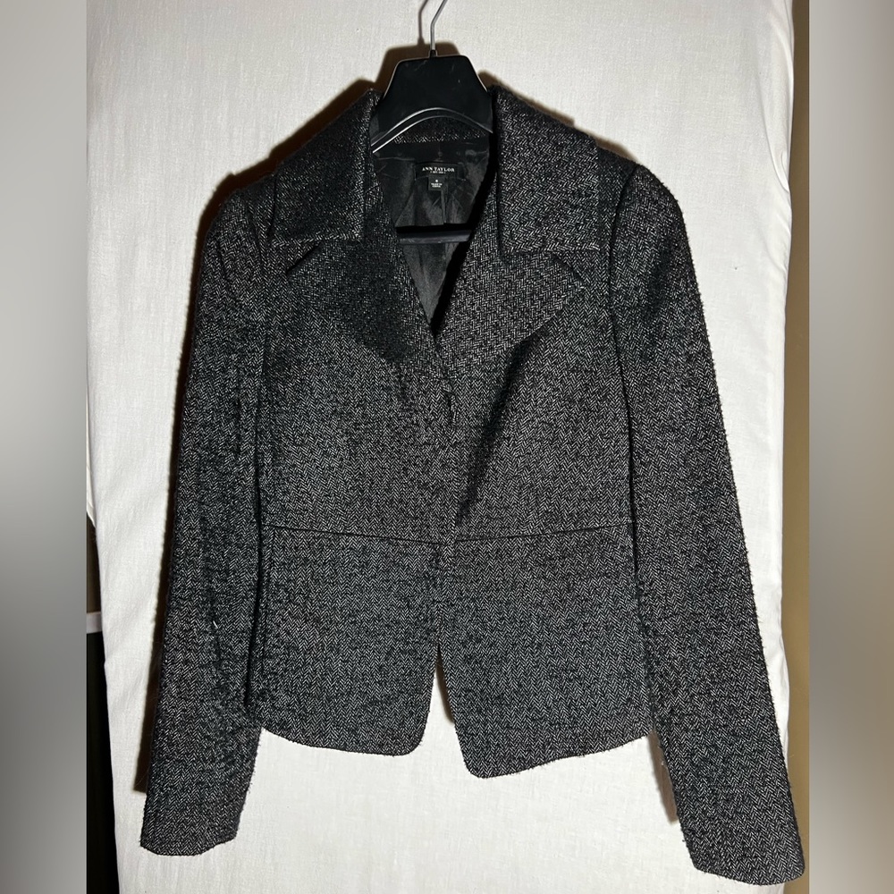 Ann Taylor Jacket size 4